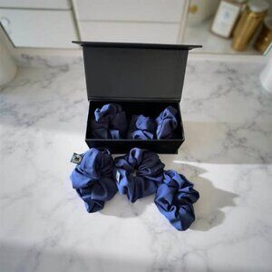 BLUE FRENCHIE SET OF 6 SCRUNCHIES